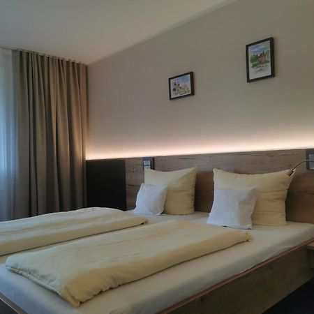 Hotel Am Regenbogen Хам Екстер'єр фото